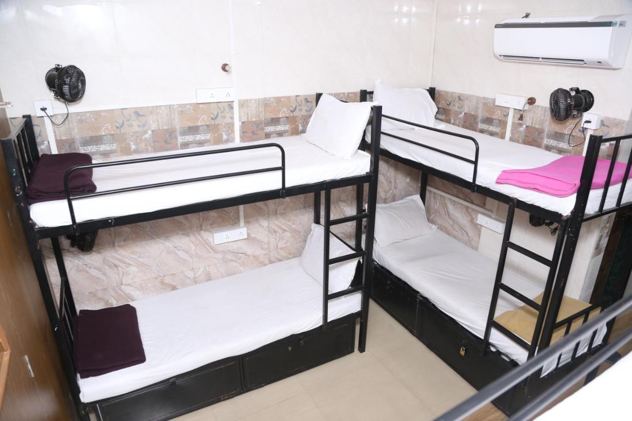 מומביי New Super Dormitory מראה חיצוני תמונה